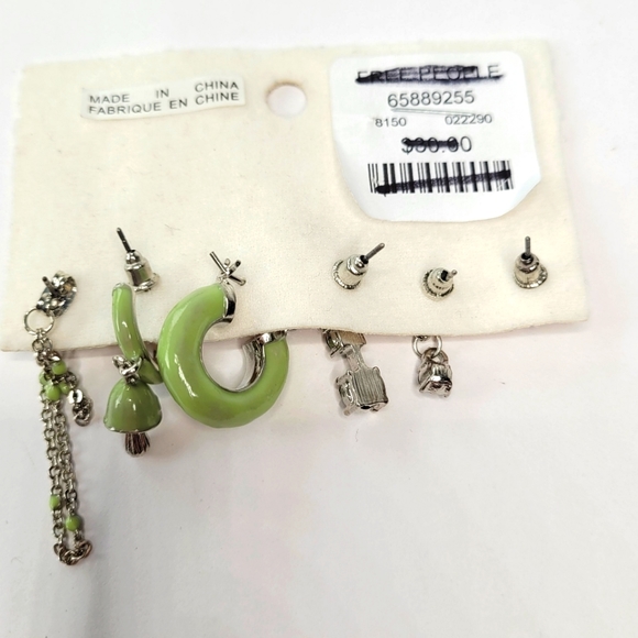 NWT Free People Le Jardin Hoop Earring Set Peridot - Picture 4 of 4